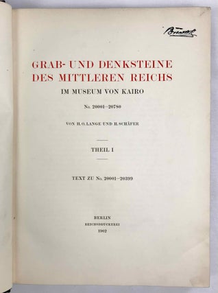 Grab- und Denksteine des Mittleren Reiches (Catalogue Général du Musée du Caire). Band I: Nr. 20001-20399. Band II: Nr. 20400-20780. Band III: Listen zu Nr. 20001-20780. Band IV: Tafeln (complete set)