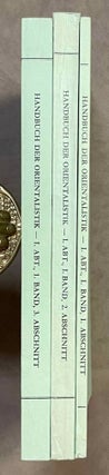 Handbuch der Orientalistik, Erster Band. 1. Abschnitt: Ägyptische Schrift und Sprache. 2. Abschnitt: Literatur. 3. Abschnitt: Geschichte des alten Ägypten (complete set)[newline]M8208-01.jpeg