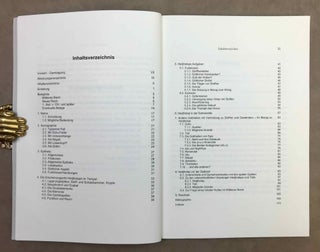 Rituelle Wirklichkeit. Über Erscheinung und Wirkungsbereich des Webergottes Hedjhotep und den gedanklichen Umgang mit einer Gottes-Konzeption im Alten Ägypten.