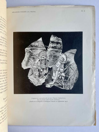 Deux verres peints d'origine syrienne, mis au jour (chantier R. 10) à Begram (Afghanistan) (Fouilles de la délégation archéologique française en Afghanistan)