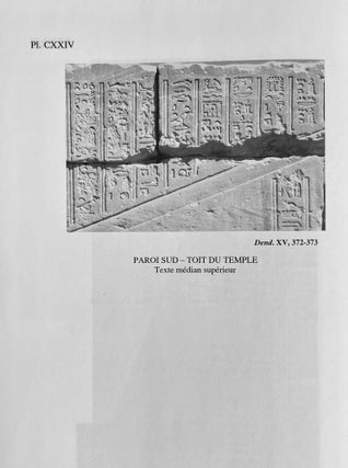 Dendara XV. Traduction. Le pronaos du temple d'Hathor: plafond et parois extérieures[newline]M8464-08.jpeg