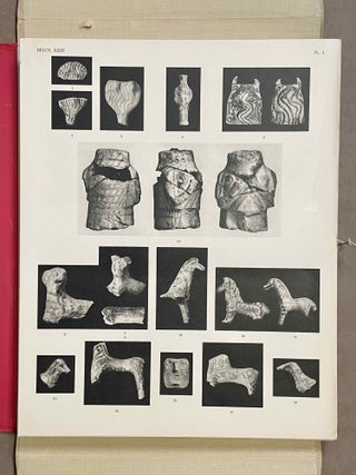 Exploration archéologique de Délos, fasc. XXIII. Les figurines de terre cuite. Texte et planches (complete set)[newline]M8634-08.jpeg