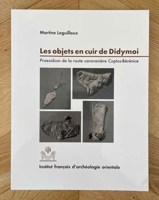 Item #M9516 Les objets en cuir de Didymoi. Praesidium de la route caravanière Coptos-Bérénice....[newline]M9516-00.jpeg