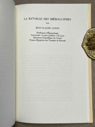 Lettre &agrave; M. Dacier, secr&eacute;taire perp&eacute;tuel de l'Acad&eacute;mie Royale des Inscriptions et Belles-Lettres, relative &agrave; l'alphabet des hi&eacute;roglyphes phon&eacute;tiques. Employ&eacute;s par les Egyptiens pour inscrire sur leurs monuments les titres, les noms et les surnoms des souverains grecs et romains. Postface de Jean-Claude Goyon.
